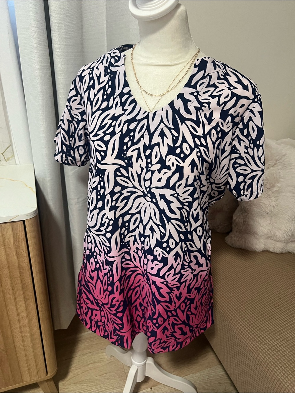 V-Neck Floral Ombre Women's scrub Top - Navy & Pink